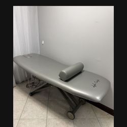 Massage Table 