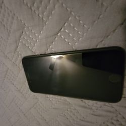 IPhone 7 32gb Tmobile Has Icloud Account In Selling For Parts Fully Funtional Like New