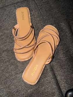 Women’s Rose Gold Sandals 8