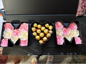 Roses w chocolates