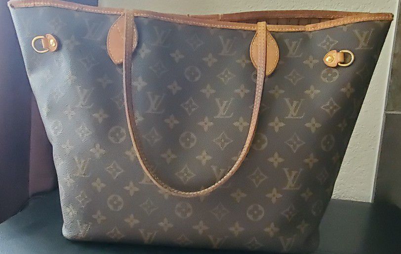 Vintage Louis Vuitton Hand Bag for Sale in Denver, CO - OfferUp