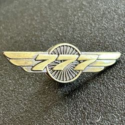 Boeing 777 Pilot Crew Gold Uniform Pin