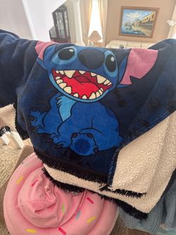 CINNAMON ROLL AND STICH - CHOMPA  $20 For both