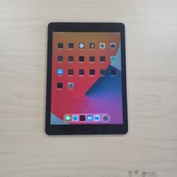 Ipad 5th Gen....32gb. Wifi & Cellular 