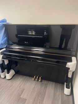 Like new Yamaha U3 Upright Piano Free delivery and tuning