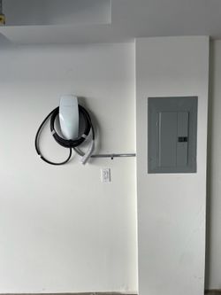 Tesla wall connector EV car Charger outlet nema 1450 level 2 installation