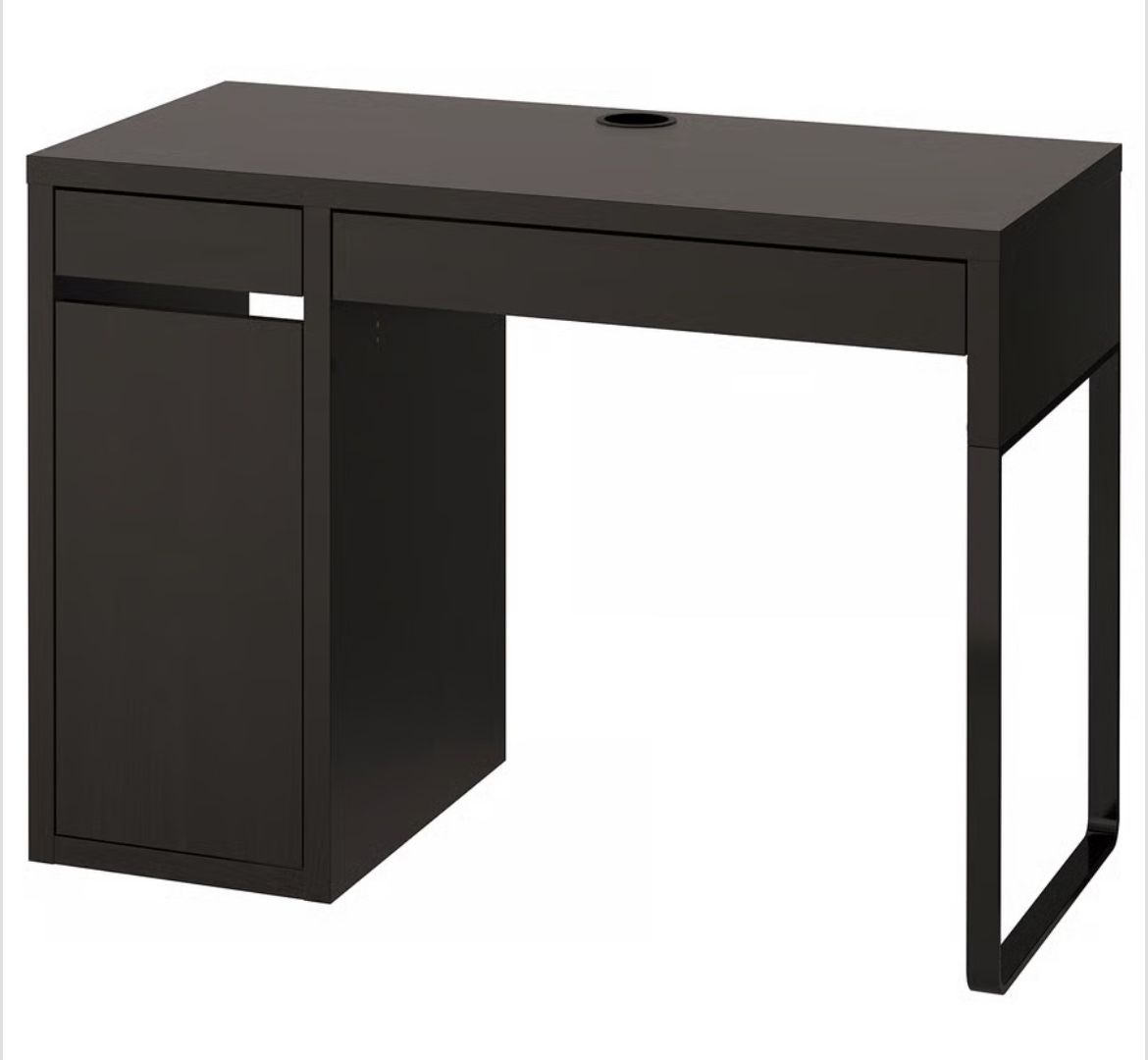IKEA MICKE Desk – Black-Brown (41x20”)