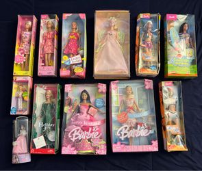 Vintage Barbie Lot of 12 dolls-NIB