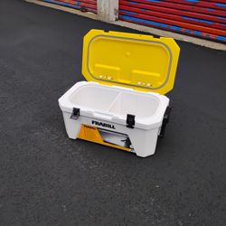 Frabill Magnum Bait Station