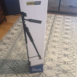 Ultimaxx 72’ Tripod 