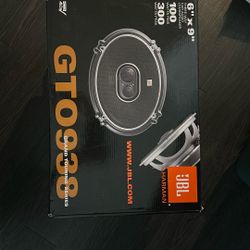 JBL GTO938 Speakers