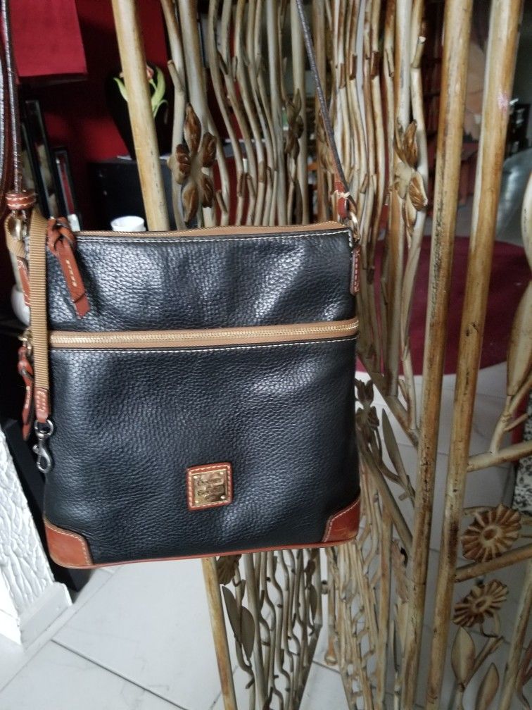 Dooney And Bourke Crossbody