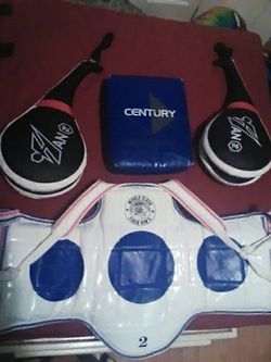 Taekwondo chest pad, slap pads x 2 and hand pad