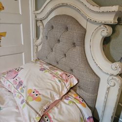 Twin bed with mattress