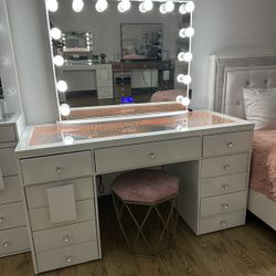 Vanity With Smart Mirror With Bluetooth And Speakers 
