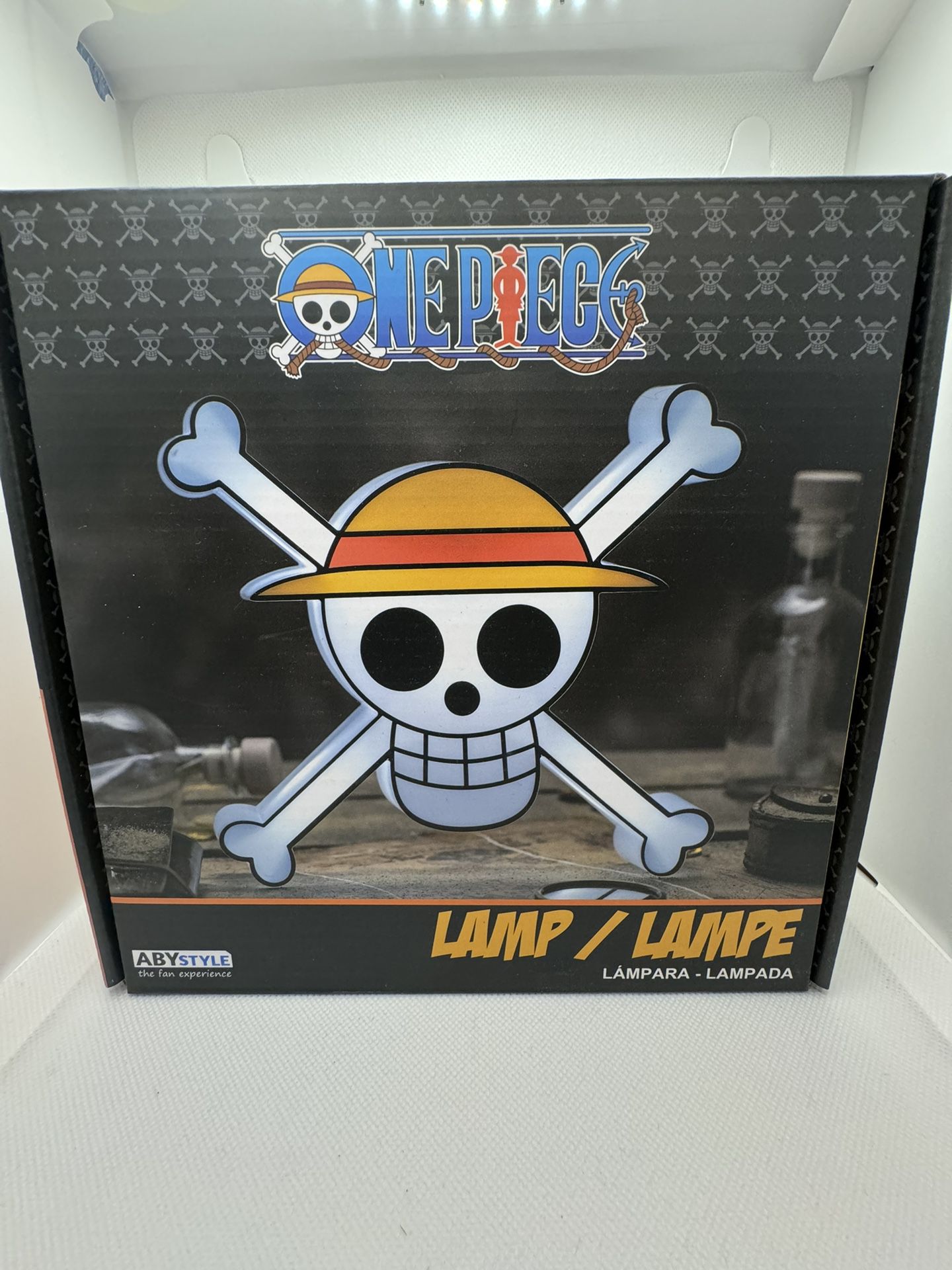 One Piece Anime 3D Straw Hat Jolly Roger Skull Decorative Portable LED Lamp