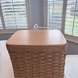 Longaberger Hanging File Box with protector, rods, & woodcrafts lid