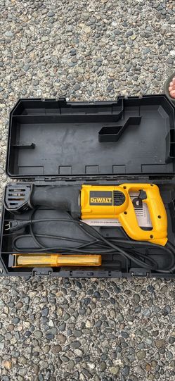 DeWalt Corded Reciprocating Saw with Case