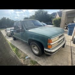 Chevy Silverado Green 5.7