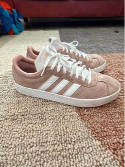 Women adidas suede shoes size 10