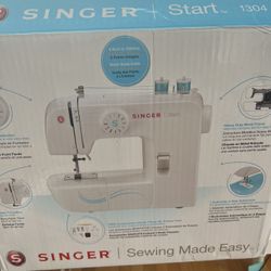 Brand New Beginner Singer Sewing Machine