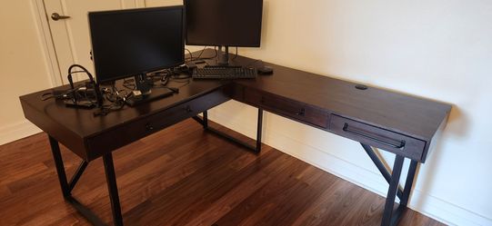 L shaped Office Desk with monitors.