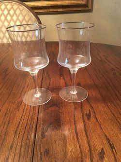 8 wine glasses