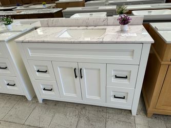 Bathroom cabinet