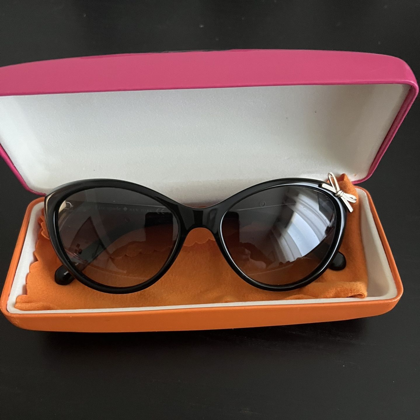 ♠️Kate Spade ♠️ Livia ODD4 Sunglasses - Hard Case & Cleaning Cloth Kate Spade New York Livia Bow On Side Cat-eye Sunglasses In  main image 2