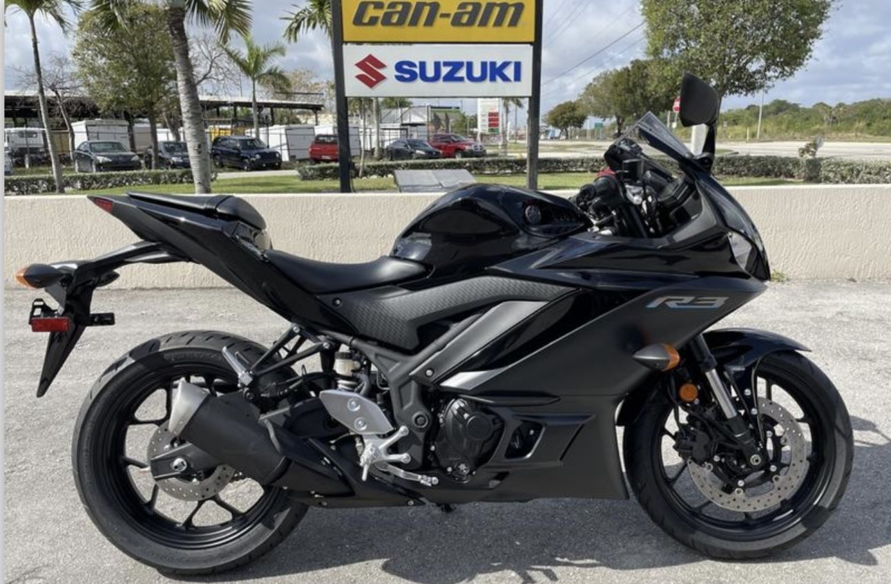 2023 Yamaha R3