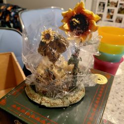Sunflower Boyds Bear Figurine With Box 
