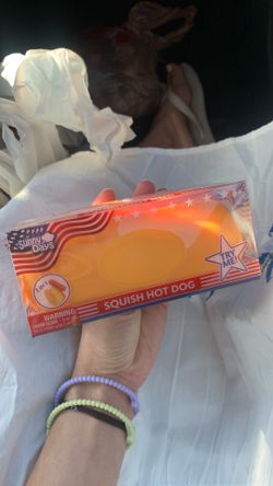squish hot dog