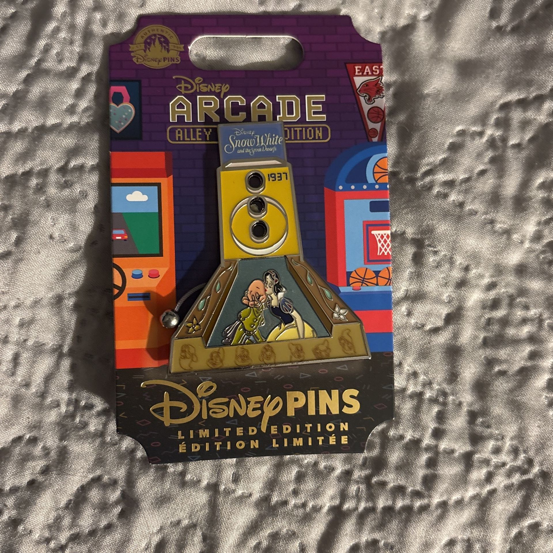 Snow White Disney Pin