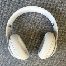 Beats Studio Pro Headphones 