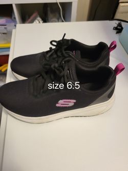 Like New Women Shoes Sketchers 6.5