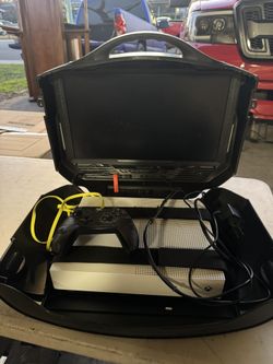 Xbox One S Digital And Xbox One S Disk