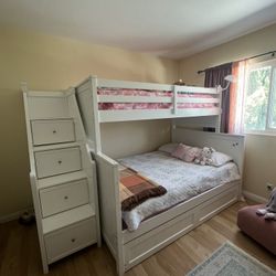 Bunk bed with Trundle 