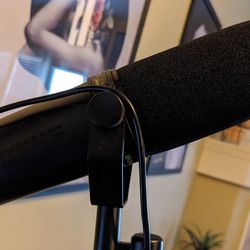 Shure SM7DB/ DT 990 Pro 250 OHM Headphones/ Elgato Wave XLR