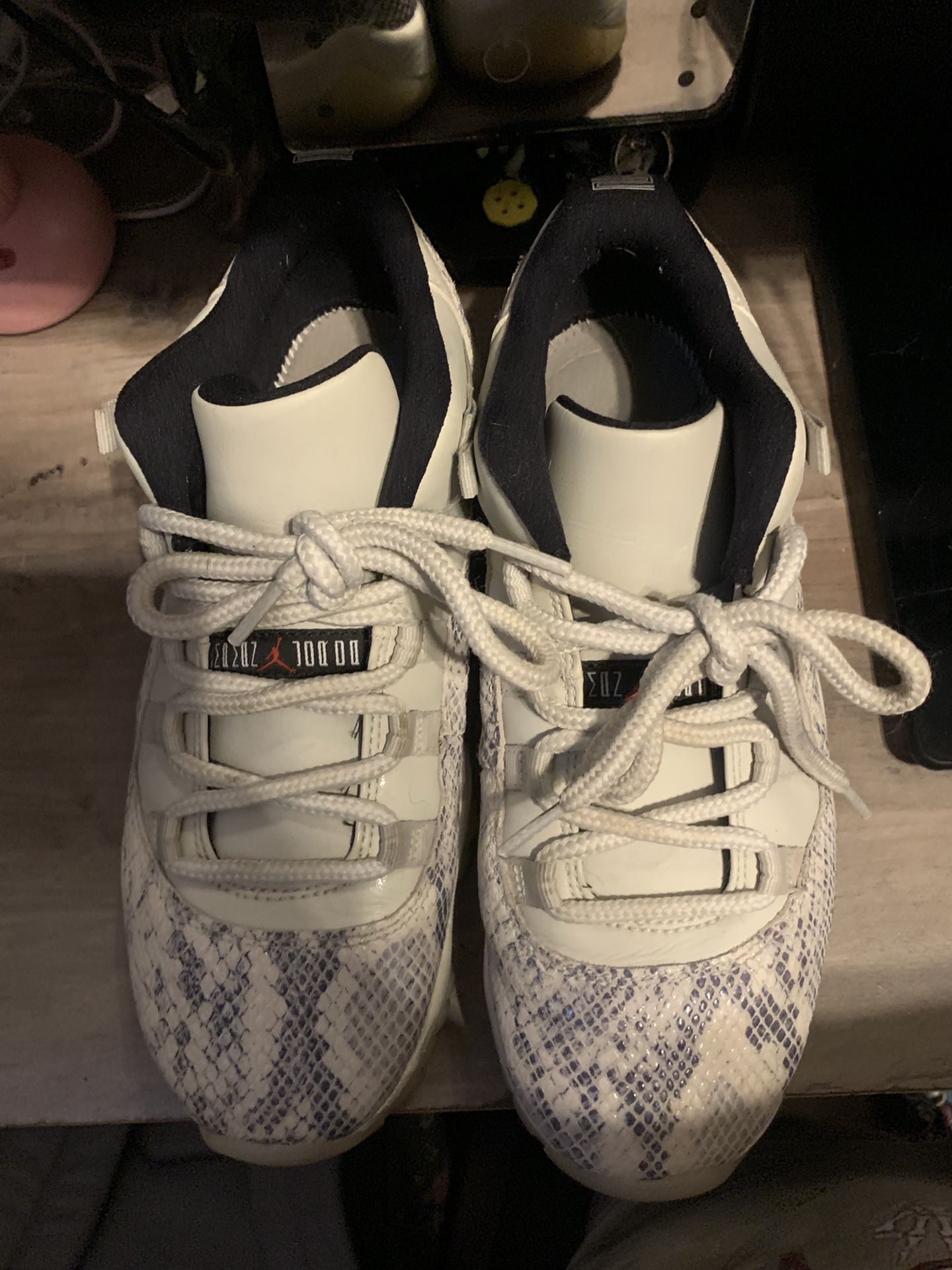 air jordan 11 low snakeskin