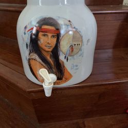 Crock water dispenser