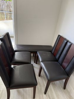 Sofia Vergara Chairs & Server