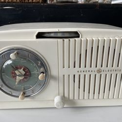Vintage GE Clock/Radio