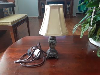 NEAT LOOKING VINTAGE LAMP WITH Marble