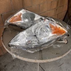 2008 Honda crv. Headlights