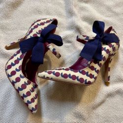Tory Burch Pointed-Toe Heels Cream Navy Blue Bow Cherry Pattern Shoes Size 5