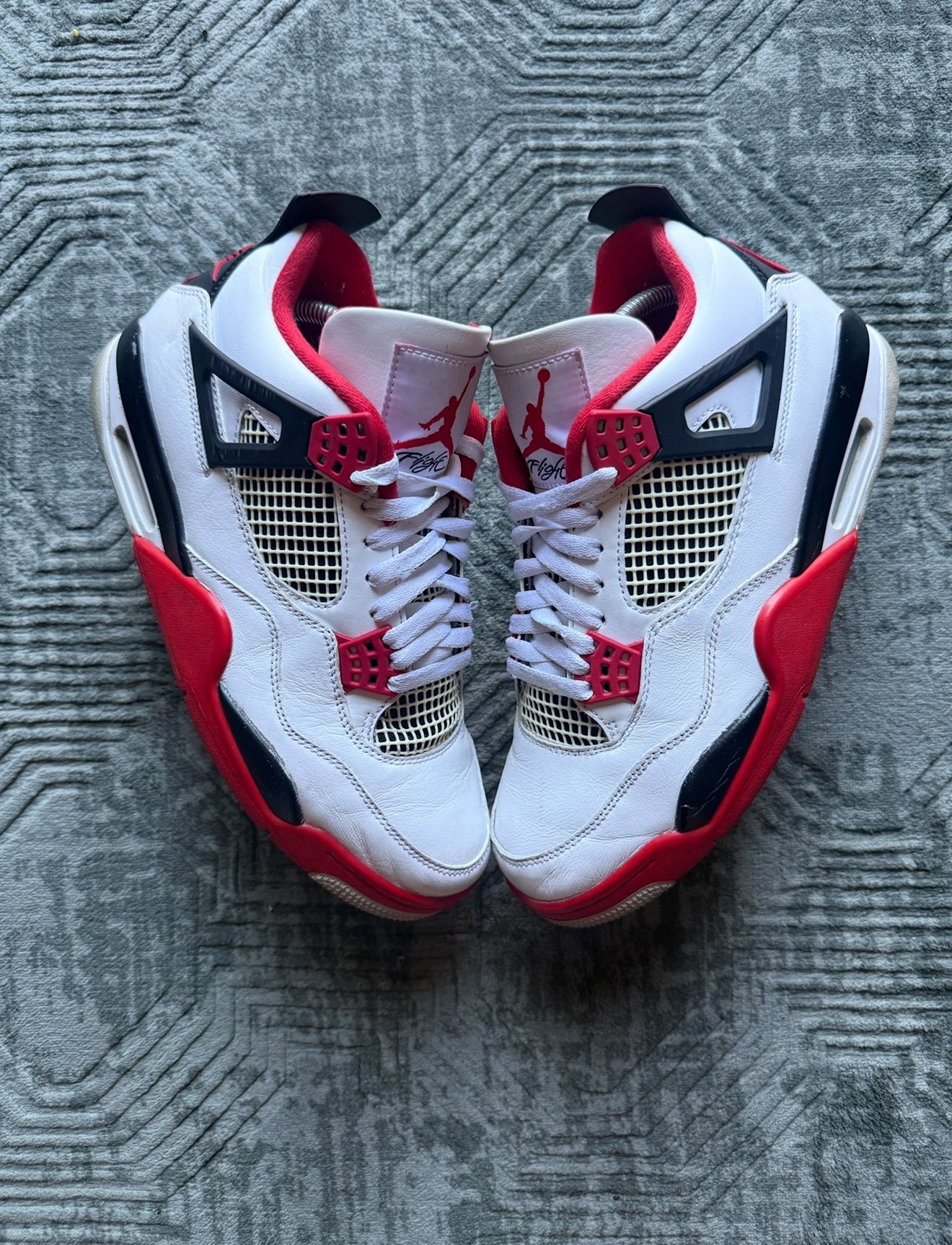 Jordan 4 Fire Red Size 11.5