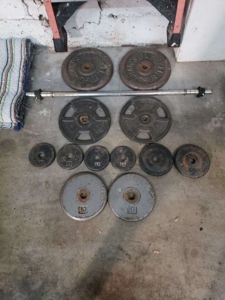 Straight bar with weights