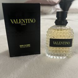 Valentino Yellow Dream 