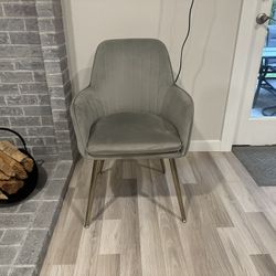 2 Chairs 