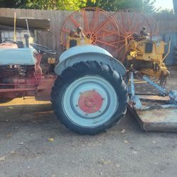 Ford  Tractor N8 Runs Good